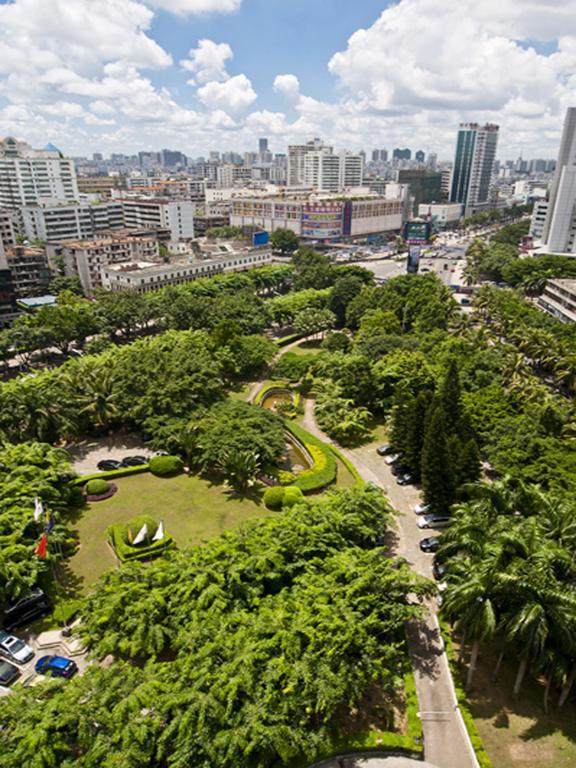 Hna Business Hotel Downtown Haikou Haikou  Exteriör bild